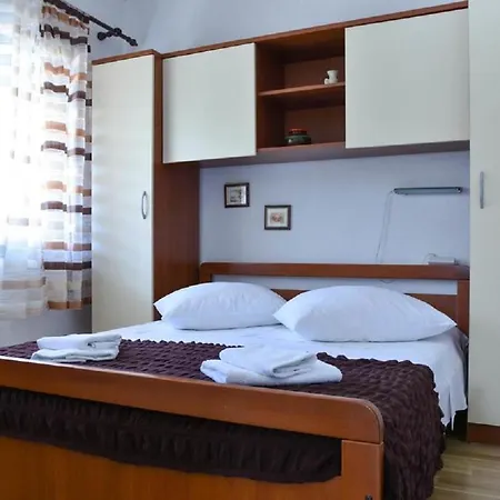 Lucija Apartment *